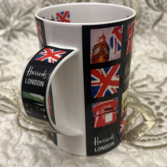 Harrods - exclusive flag design - Picture 2 of 5